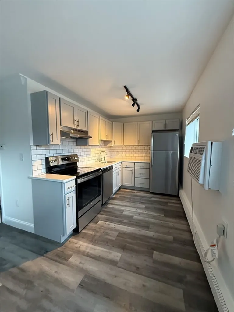 181 School Street Waltham MA 02451