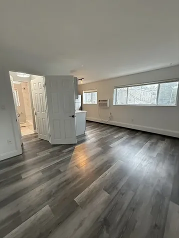 181 School Street Waltham MA 02451