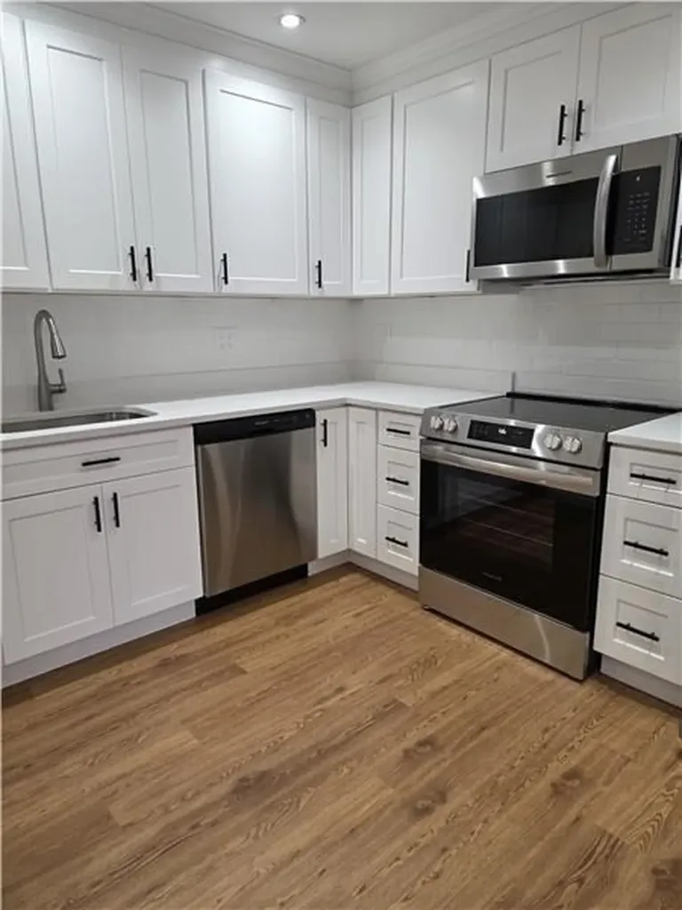 1000 Lexington Waltham MA 02452