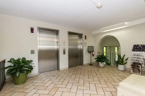 1731 Beacon Brookline MA 02445
