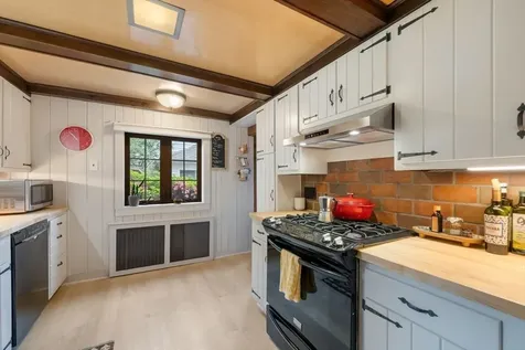 31 Braeburn Road Boston MA 02136