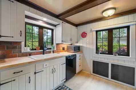 31 Braeburn Road Boston MA 02136