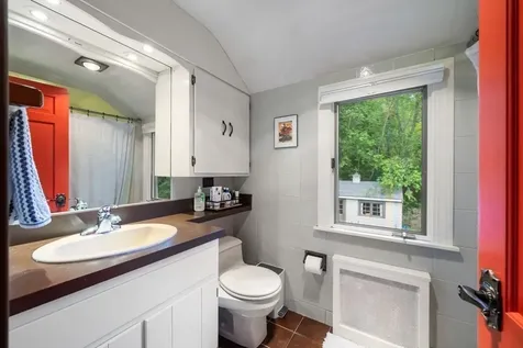 31 Braeburn Road Boston MA 02136