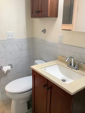 1105 Lexington Street Waltham MA 02452