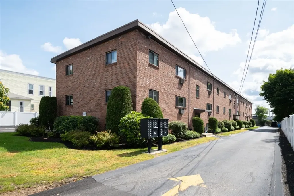 146 Willow Street Waltham MA 02453