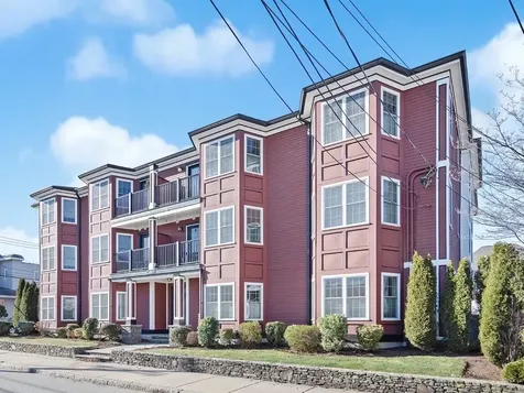 32 Common Street Waltham MA 02451