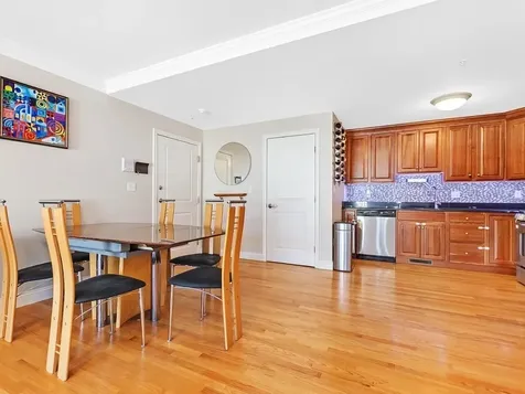 32 Common Street Waltham MA 02451