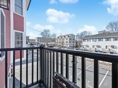 32 Common Street Waltham MA 02451