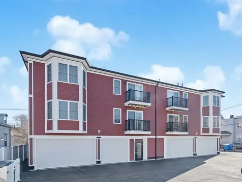 32 Common Street Waltham MA 02451