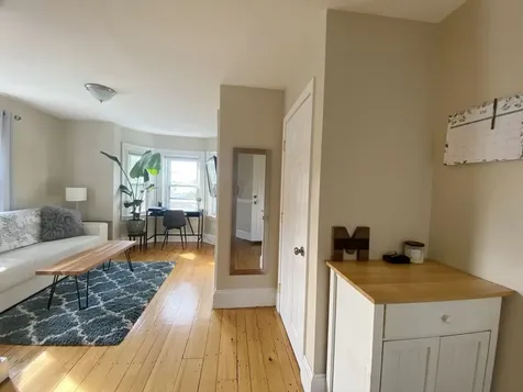 643 Saratoga Street Boston MA 02128