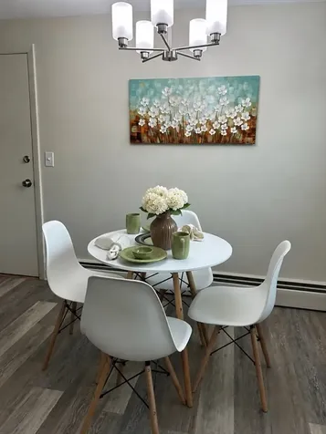 72 Charles River Road Waltham MA 02453