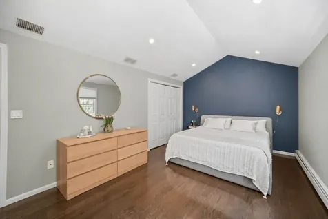 59 Wyvern Street Boston MA 02131