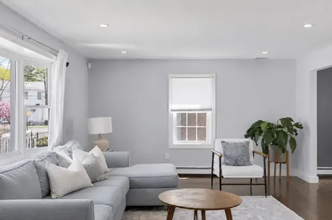 59 Wyvern Street Boston MA 02131