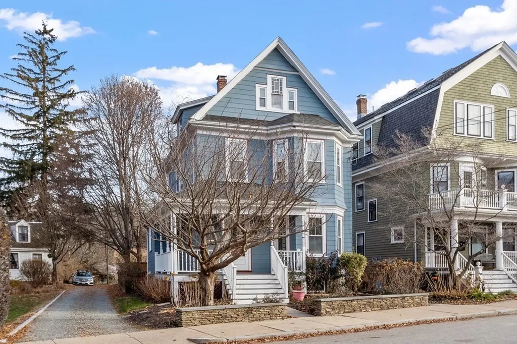 270 Poplar Street Boston MA 02131