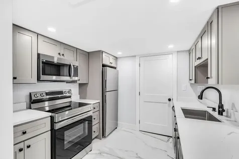 13 Blakeville Boston MA 02122