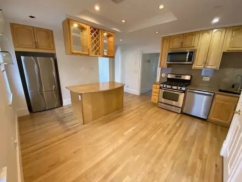 8 White Avenue Brookline MA 02467