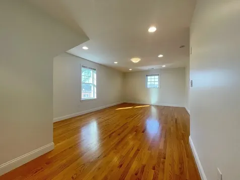 12 Naviens Lane Waltham MA 02453