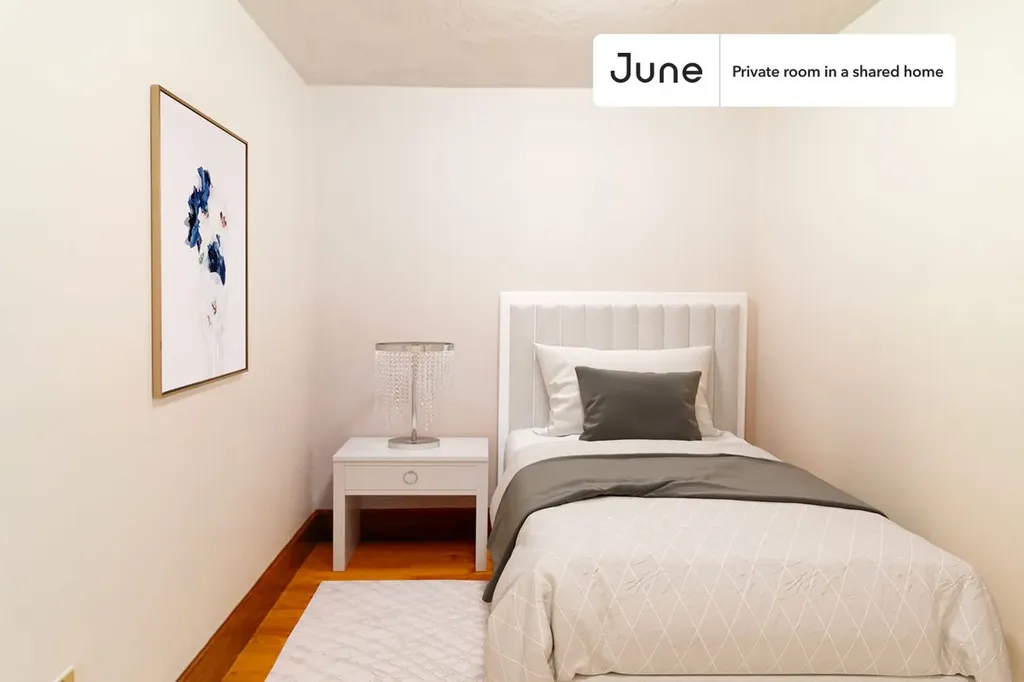 166 Auburn Street Boston MA 02139