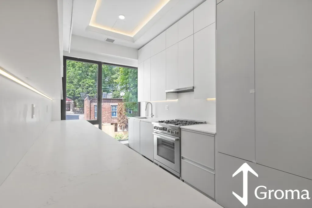1580 Beacon Street Brookline MA 02446