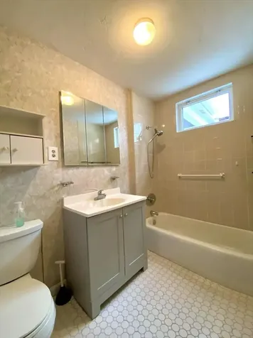 18 Howard Waltham MA 02030