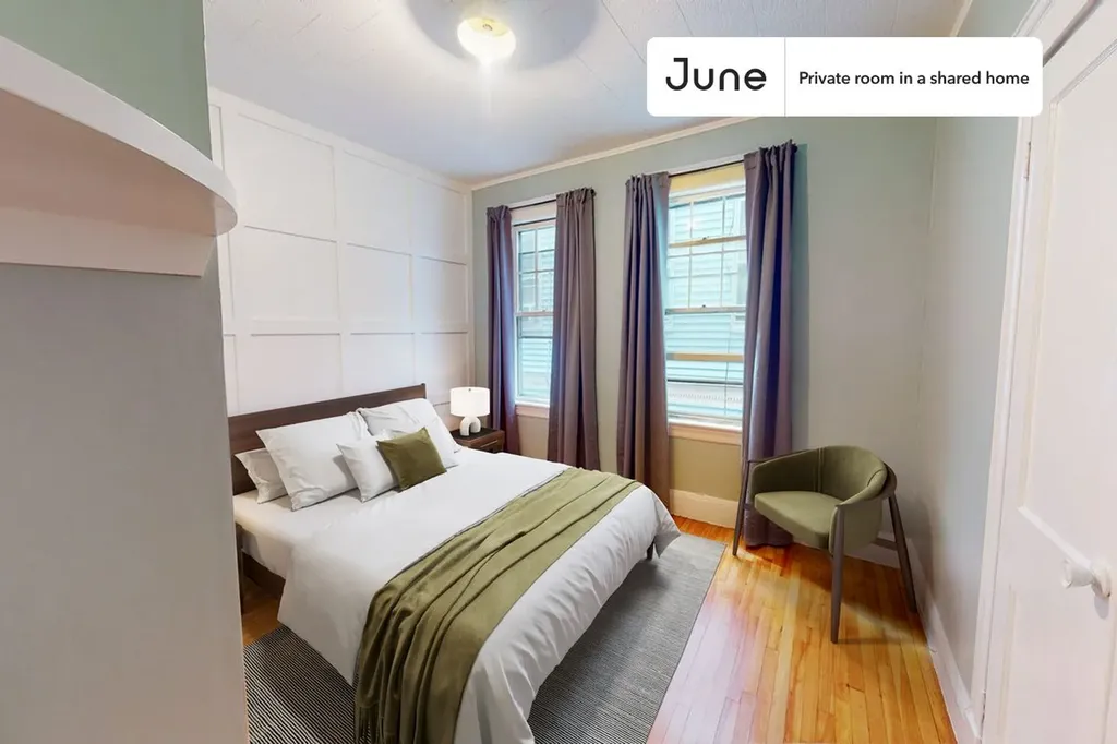 61 Lithgow Street Boston MA 02124