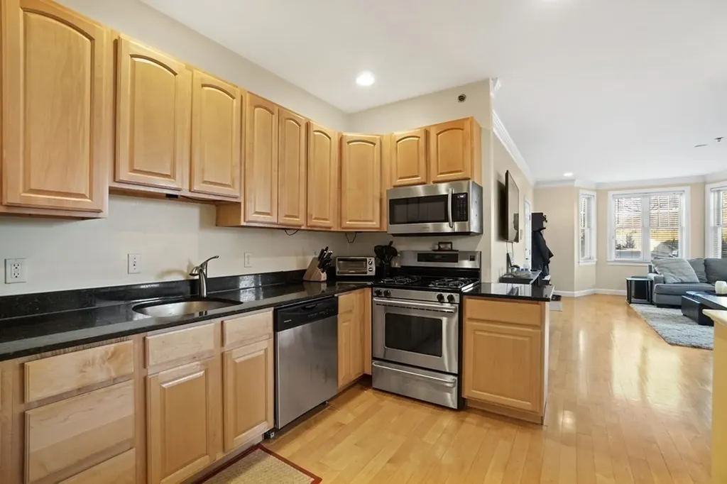 8 Howell Boston MA 02125