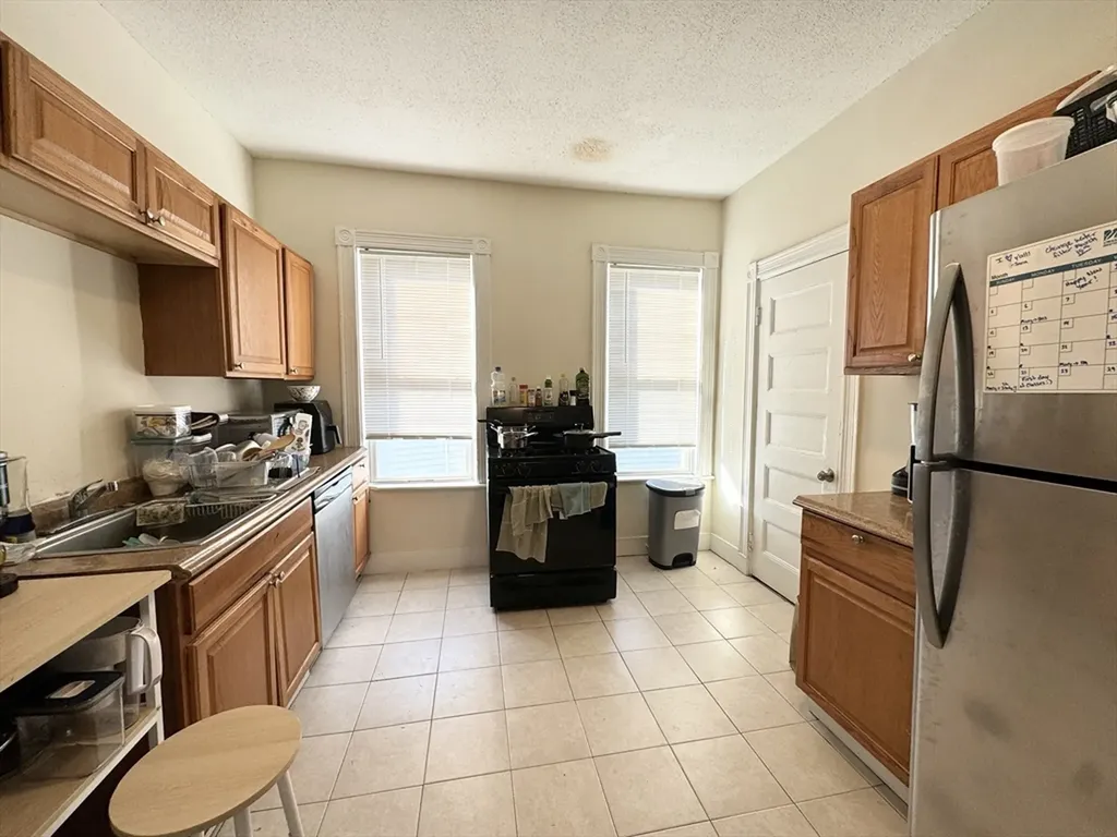 692 Columbia Road Boston MA 02125