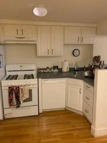32 Edgerly Road Boston MA 02115
