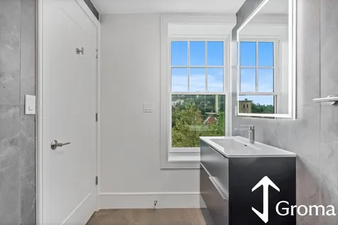 1580 Beacon Street Brookline MA 02446