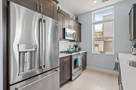 170 West Broadway Boston MA 02127