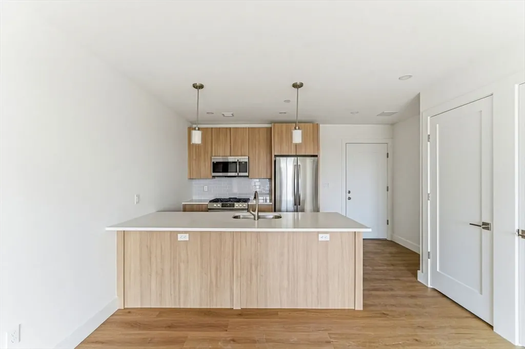 1035 Commonwealth Avenue Boston MA 02215