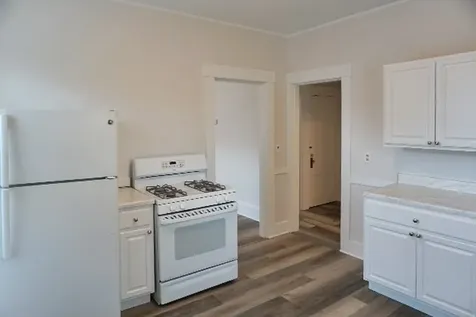 23 Maple Street Waltham MA 02453