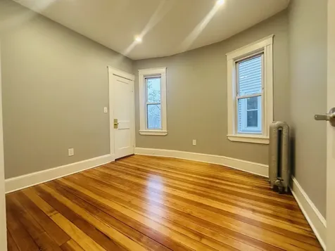 28 Melbourne Street Boston MA 02124