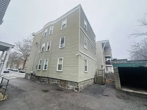 28 Melbourne Street Boston MA 02124