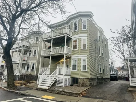 28 Melbourne Street Boston MA 02124