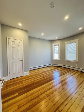 28 Melbourne Street Boston MA 02124