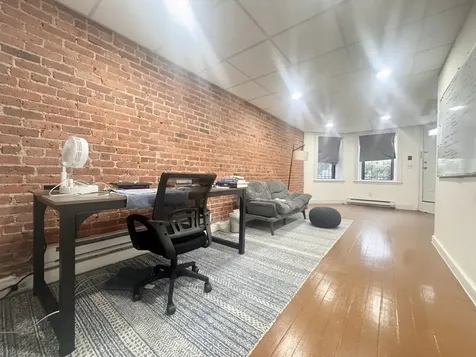 384 Riverway Boston MA 02115