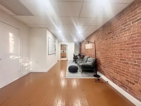384 Riverway Boston MA 02115