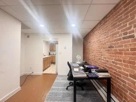 384 Riverway Boston MA 02115