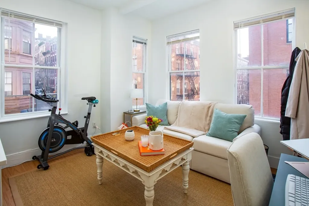 24 Anderston Street Boston MA 02114