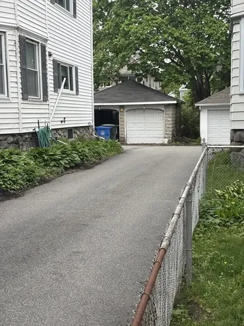 194 Robbins Waltham MA 02453