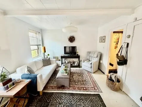 12 Hanover Avenue Boston MA 02109