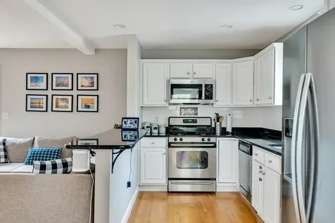 39 Bacon Waltham MA 02451