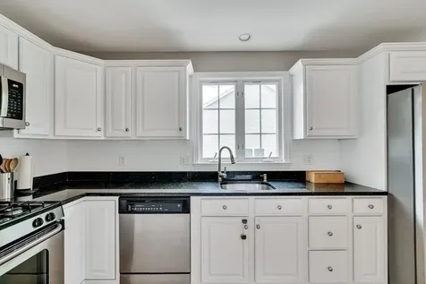 39 Bacon Waltham MA 02451