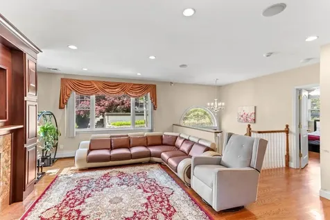 296 College Farm Road Waltham MA 02451