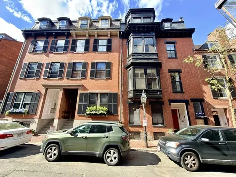 41 Pickney Street Boston MA 02114