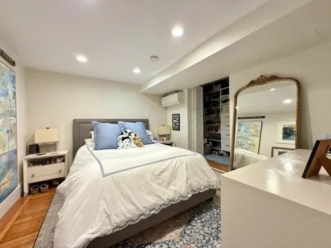 41 Pickney Street Boston MA 02114