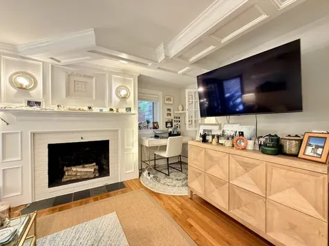41 Pickney Street Boston MA 02114