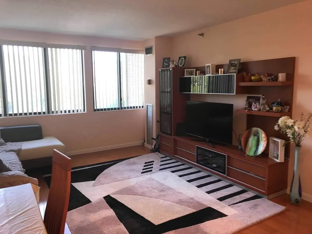 1731 Beacon Brookline MA 02445