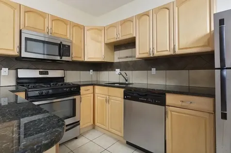 11 Bartlett Place Boston MA 02113